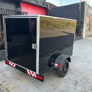 Carreta Baú - Carga Fechada 2,00 L x 1,10 L x 1,20  A - ACM