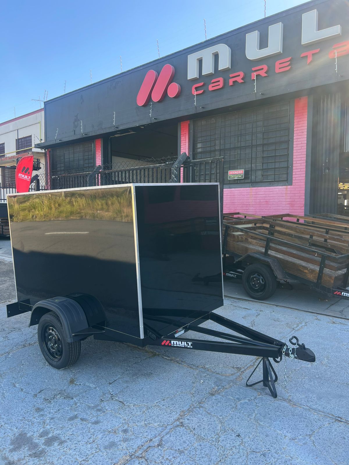 Carreta Baú - Carga Fechada 2,00 L x 1,10 L x 1,20 A - ACM - Imagem 7
